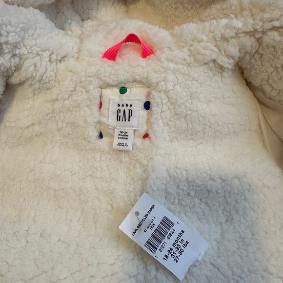 GAP Cream Sherpa Jacket with Colorful Accents - Picture 7 of 10